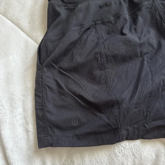 Size 8 Lululemon Dance Studio HR Short 3.5” black shorts - Picture 2 of 4